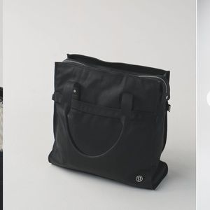 NWT Lululemon Follow Your Bliss Bag